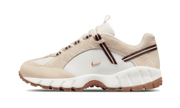 Air Humara LX Jacquemus Beige