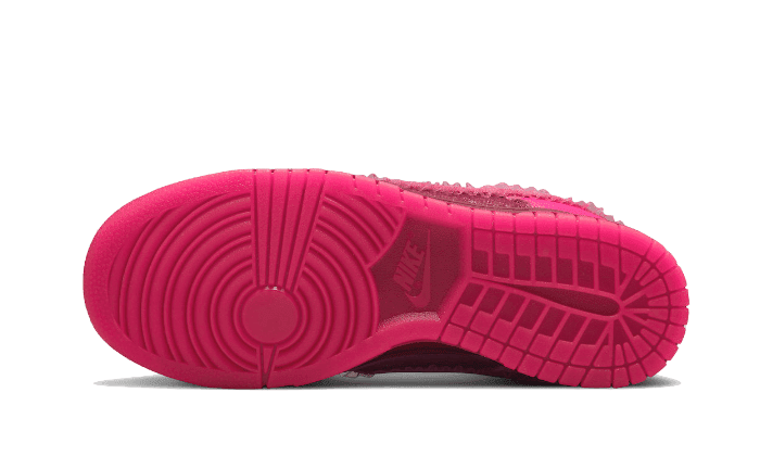 Dunk Low Valentines Day (2022)