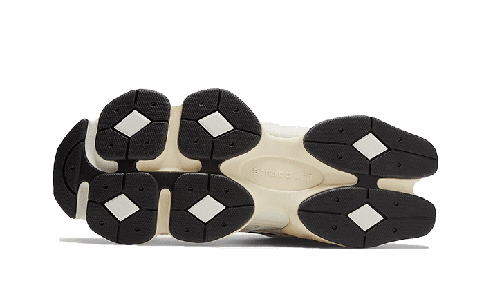 9060 White Black